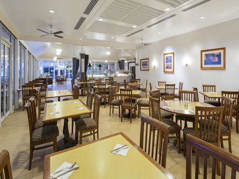 Hotel Grand Chancellor Palm Cove - Accommodation Daintree 37