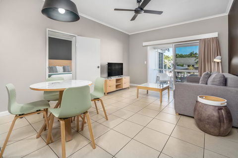 Hotel Grand Chancellor Palm Cove - Accommodation Daintree 15