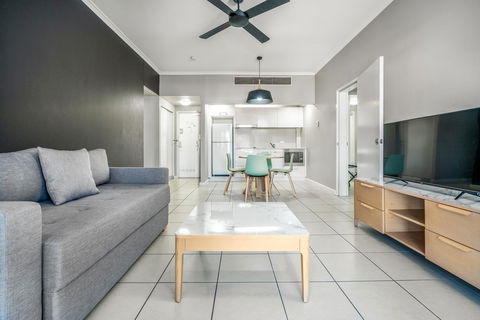 Hotel Grand Chancellor Palm Cove - Accommodation Daintree 3