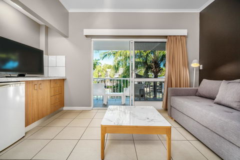 Hotel Grand Chancellor Palm Cove - Accommodation Daintree 21