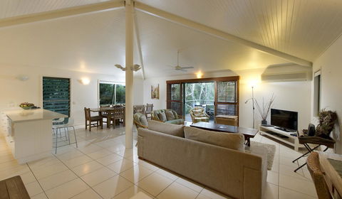 The Retreat Beach Houses - Accommodation Daintree 6