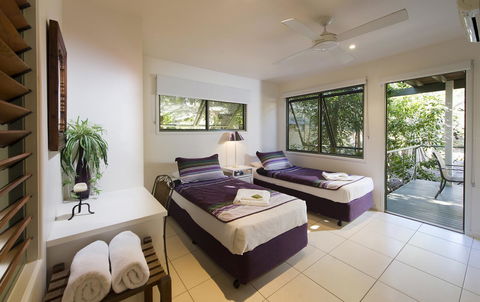 The Retreat Beach Houses - Accommodation Daintree 16