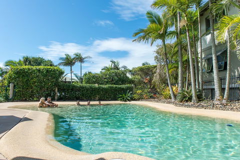 The Retreat Beach Houses - Accommodation Daintree 2