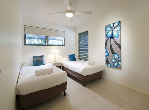 The Retreat Beach Houses - Accommodation Daintree 12