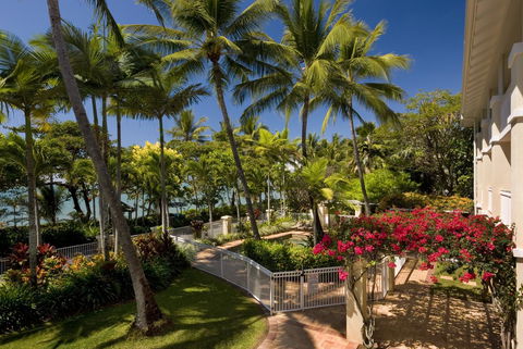 On The Beach Apartments - Accommodation Daintree 11