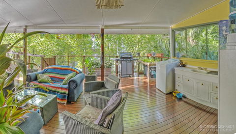 KiteSurf 1770 Beach House - Accommodation Daintree 6
