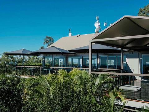 Mercure Clear Mountain Lodge - Accommodation Daintree 36