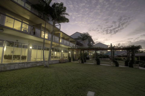 Mercure Clear Mountain Lodge - Accommodation Daintree 14