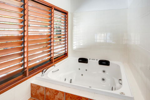 Paradise On The Beach Resort - Accommodation Daintree 9