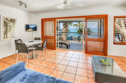 Paradise On The Beach Resort - Accommodation Daintree 8