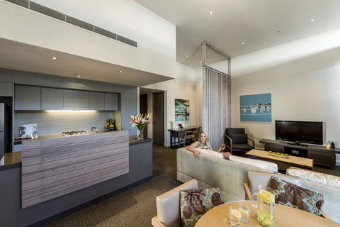 Oaks Redcliffe Mon Komo Suites - Accommodation Daintree 21