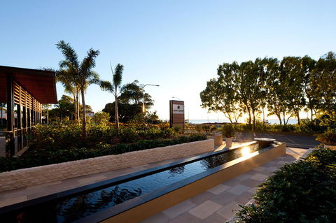 Oaks Redcliffe Mon Komo Suites - Accommodation Daintree 4