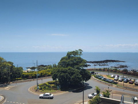 Oaks Redcliffe Mon Komo Suites - Accommodation Daintree 2