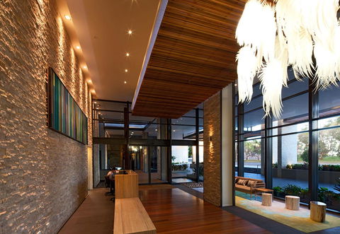 Oaks Redcliffe Mon Komo Suites - Accommodation Daintree 13