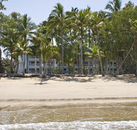 Agincourt Beachfront Apartments - Accommodation Daintree