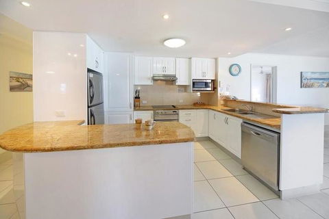 Coolum Caprice - Accommodation Daintree 5