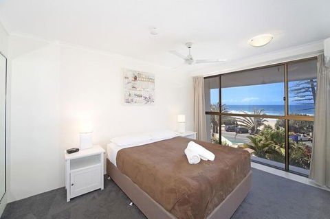 Coolum Caprice - Accommodation Daintree 6