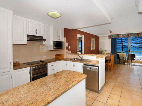 Coolum Caprice - Accommodation Daintree 25
