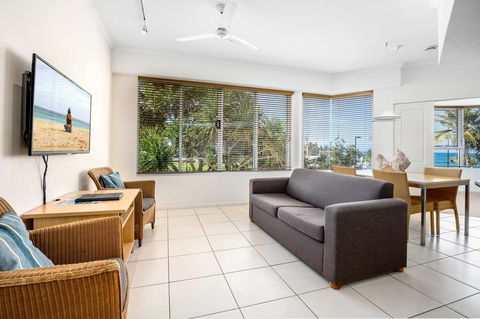 Rolling Surf Resort - Accommodation Daintree 31