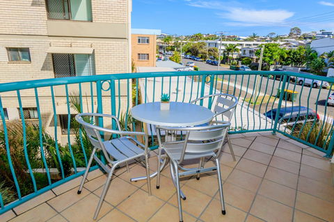 Grand Palais Boolarong Beachside Apartments - Accommodation Daintree 39