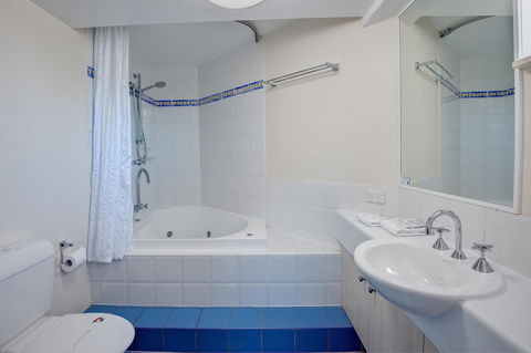 Nautilus Resort Mooloolaba - Accommodation Daintree 32