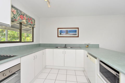 Seascape Holidays At Beachfront Terraces - Accommodation Daintree 14