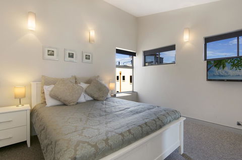 Redvue Holiday Apartments - Accommodation Daintree 32