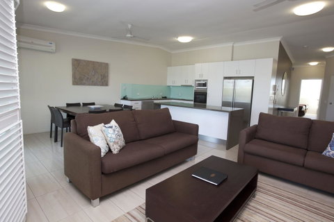 Mariners North Holiday Apartments - Accommodation Daintree 37