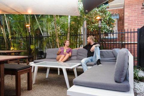 Mad Monkey Central - Accommodation Daintree 8