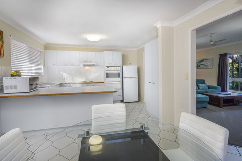The Beach Motel Hervey Bay - Accommodation Daintree 25