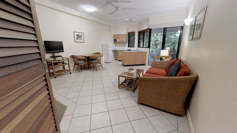 Silkari The Pavilions - Accommodation Daintree 10