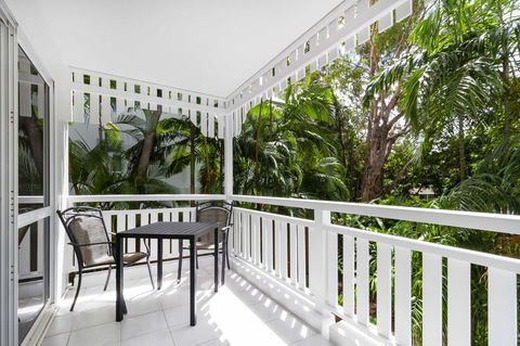 The White House Port Douglas - Accommodation Daintree 25