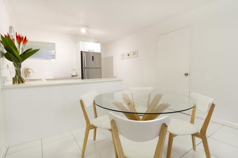 The White House Port Douglas - Accommodation Daintree 13