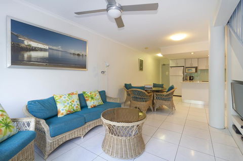 The White House Port Douglas - Accommodation Daintree 24