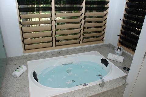 Sanctuary Palm Cove - Accommodation Daintree 15