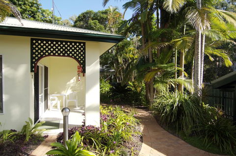 The Port Douglas Queenslander - Accommodation Daintree 27