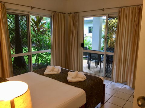 The Port Douglas Queenslander - Accommodation Daintree 4