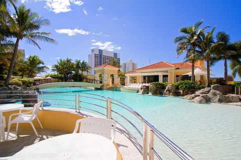 Mantra Towers Of Chevron - Accommodation Daintree 1