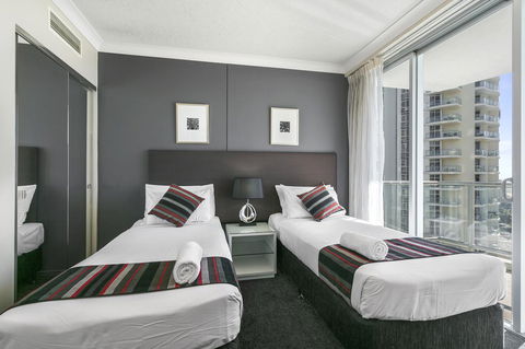 Mantra Towers Of Chevron - Accommodation Daintree 21