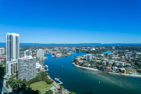 Mantra Towers Of Chevron - Accommodation Daintree 12