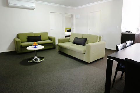 Drovers Motor Inn - Accommodation Daintree 11