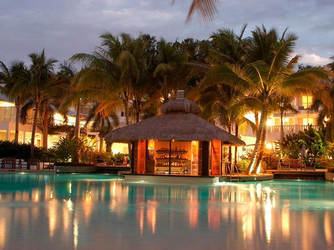 Palm Cove Paradise - Couples Spa Beach Getaway - Accommodation Daintree 16
