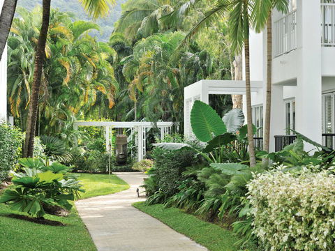 Palm Cove Paradise - Couples Spa Beach Getaway - Accommodation Daintree 19