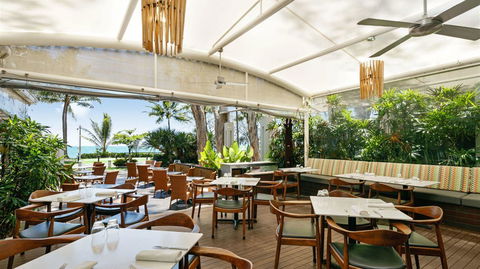 Palm Cove Paradise - Couples Spa Beach Getaway - Accommodation Daintree 23