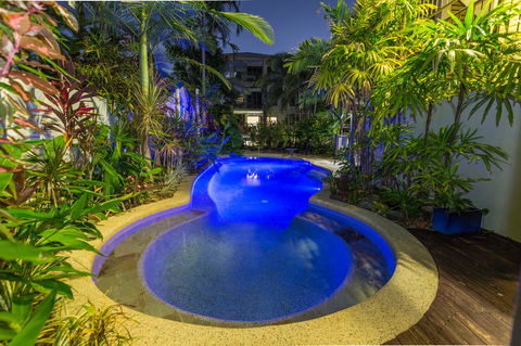 Sea Point On Trinity Beach - Accommodation Daintree 7
