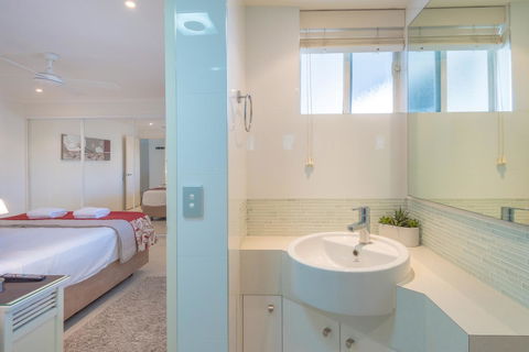 Munna Beach Apartments - Accommodation Daintree 22