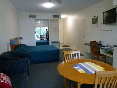 Madison Ocean Breeze Apartments - Accommodation Daintree 27