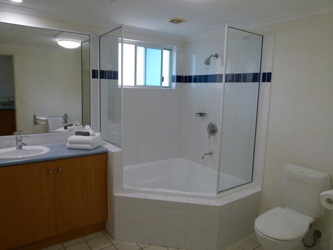 Madison Ocean Breeze Apartments - Accommodation Daintree 34