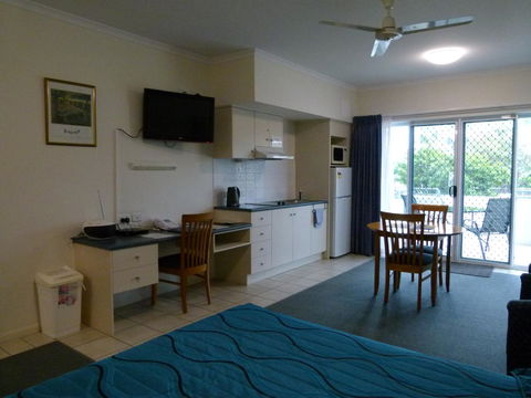 Madison Ocean Breeze Apartments - Accommodation Daintree 22