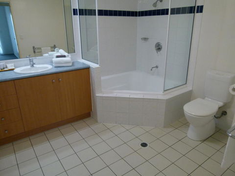 Madison Ocean Breeze Apartments - Accommodation Daintree 33